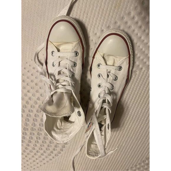 Chuck Taylor All Star Classic size 4 - Picture 1 of 6